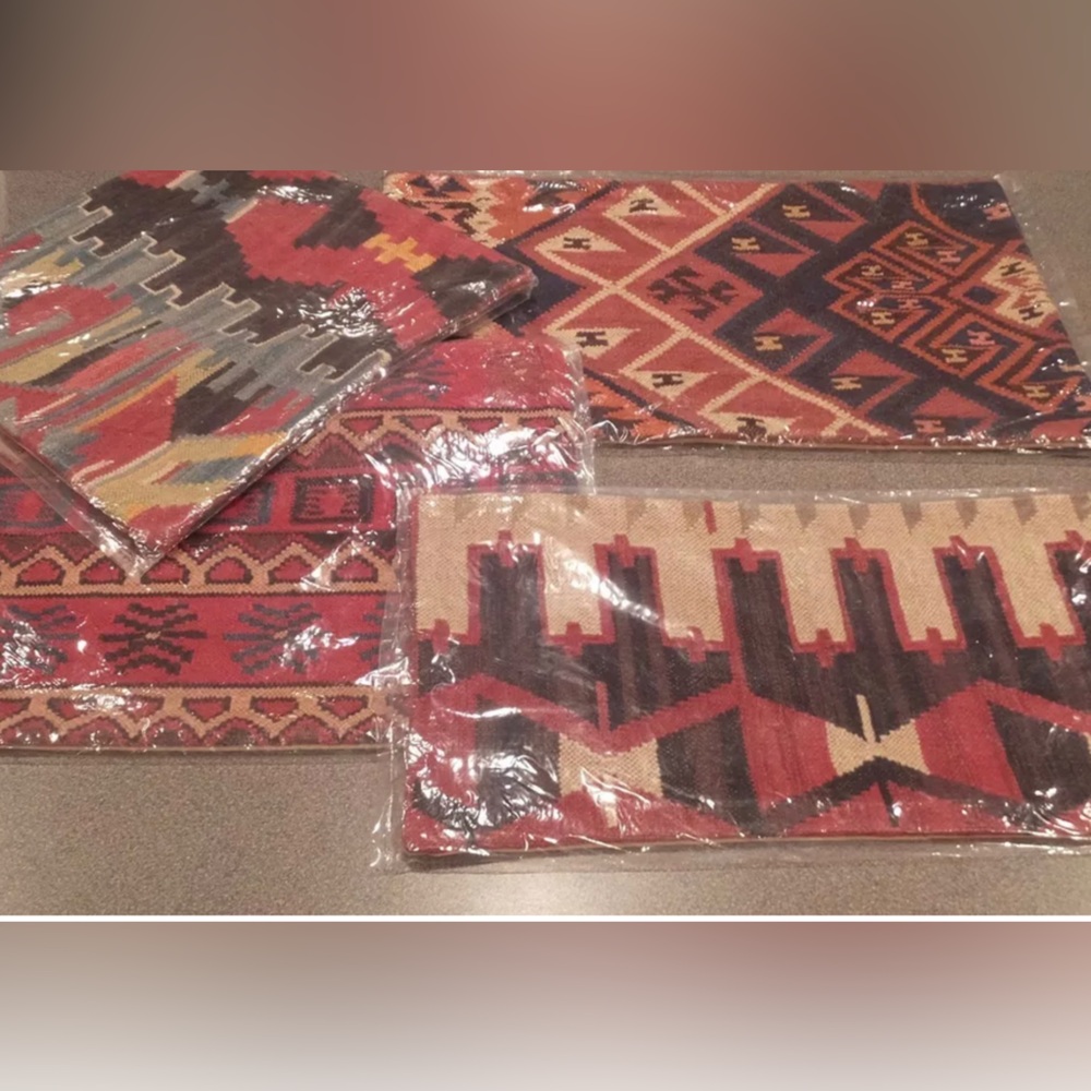 New Pottery Barn Norton Eclectic Boho Kilim Dhurrie Pillow Cover Set, Wool, S/4